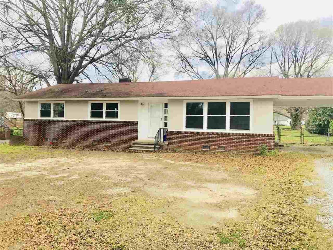 118 Continental Dr