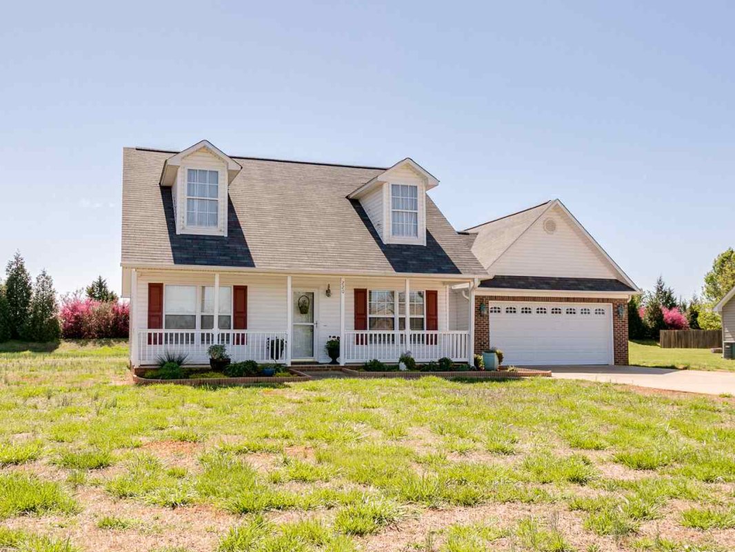 220 Metcalf Court
