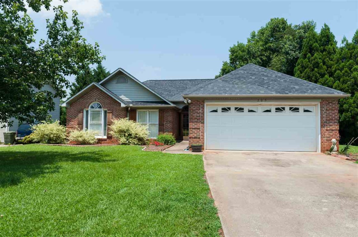 205 Lynhaven Drive