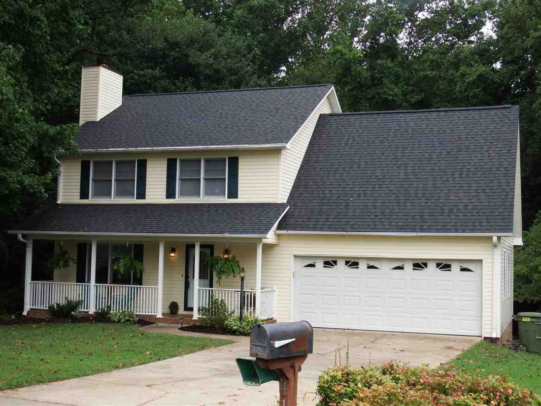 415 Woodsedge