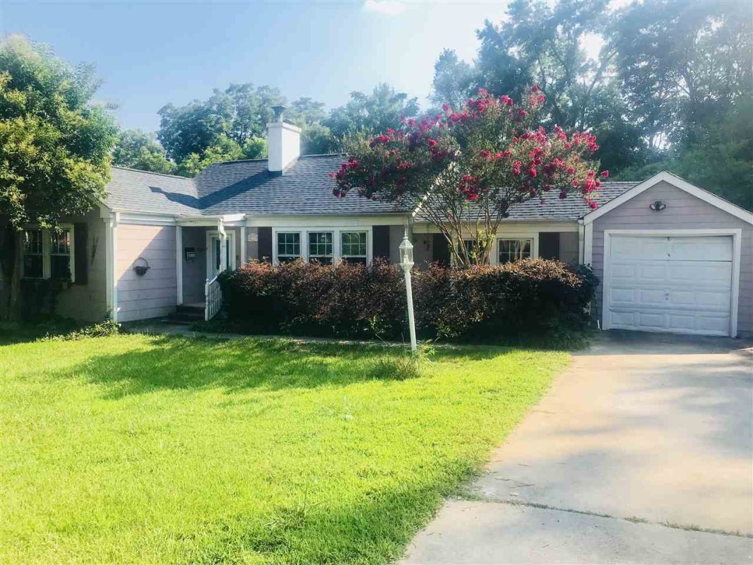 1550 White Oak