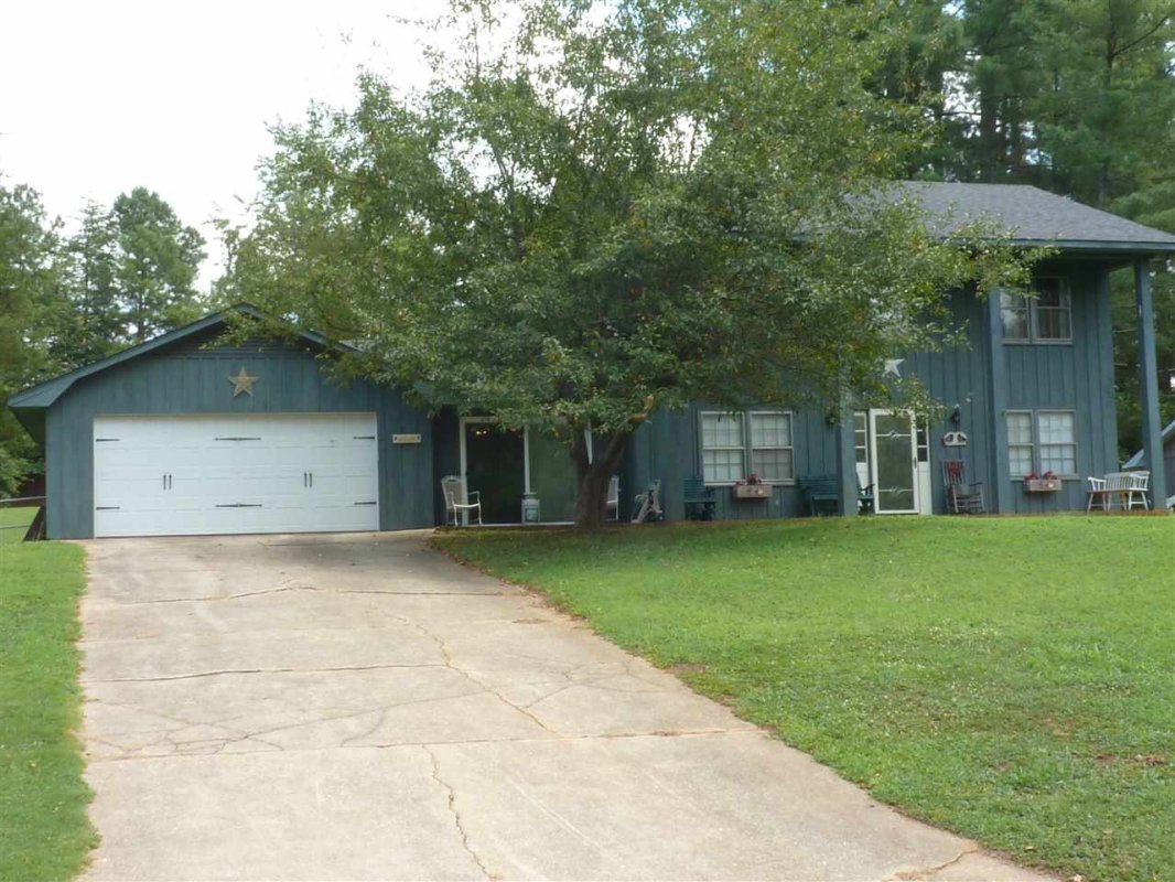 212 Pine Cove Drive