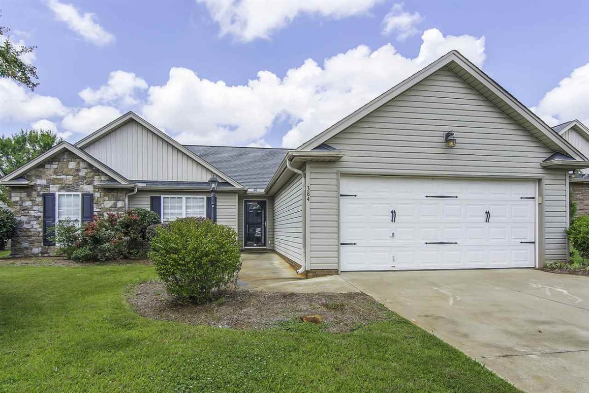 384 Split Oak Lane