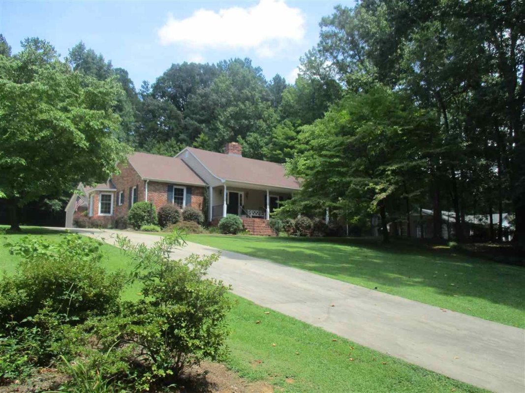 307 Brookside Drive