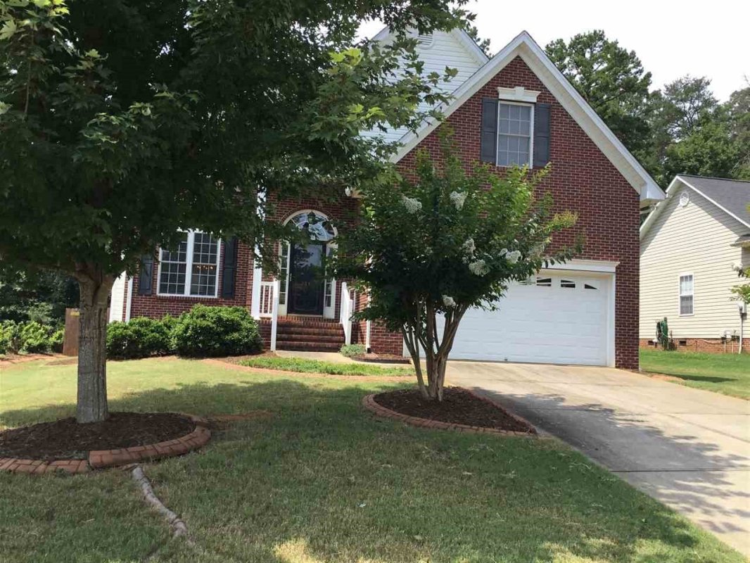 321 Laurelwood Drive