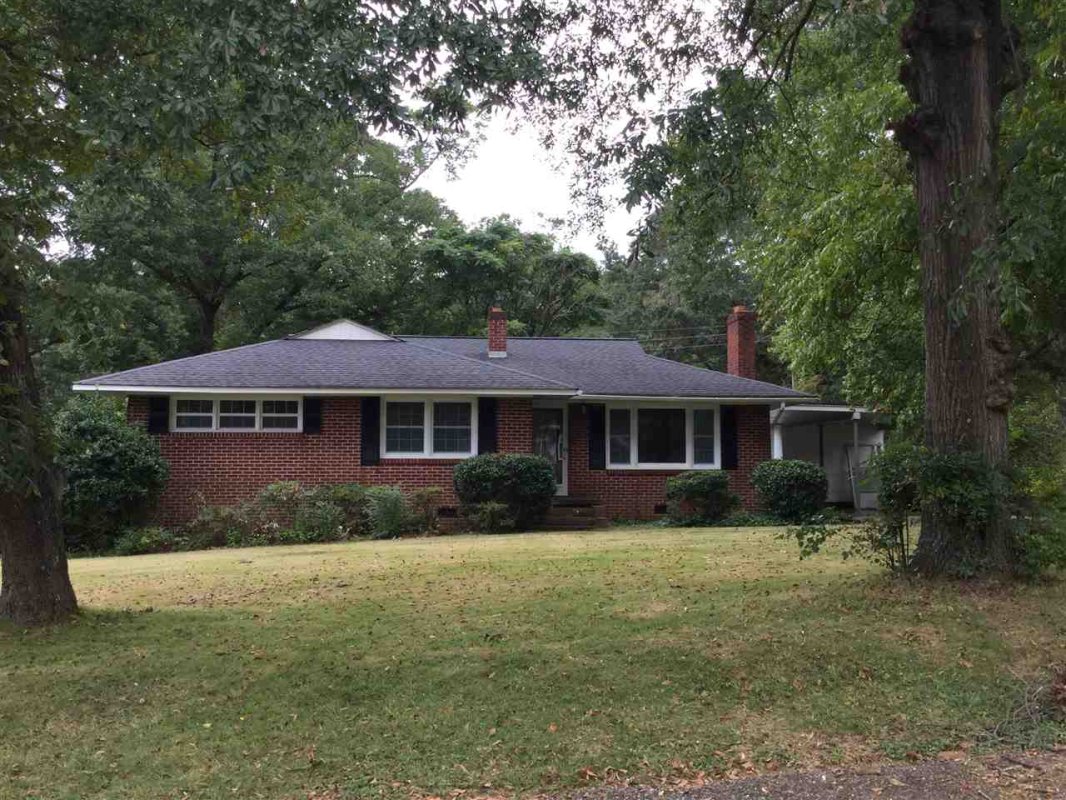 153 Continental Dr