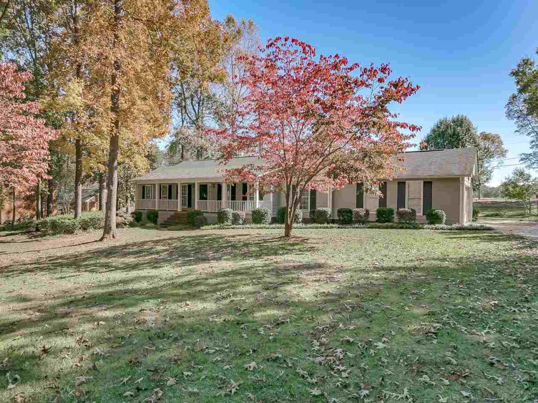 512 Cambridge Drive