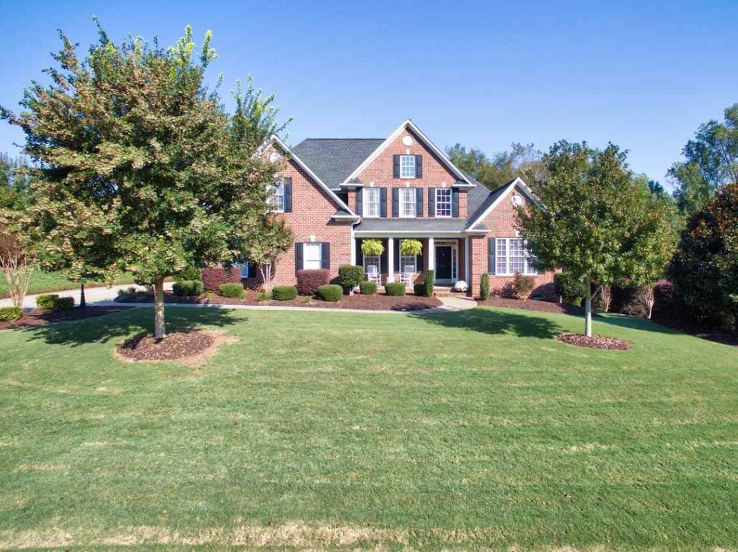 512 Riverton Court