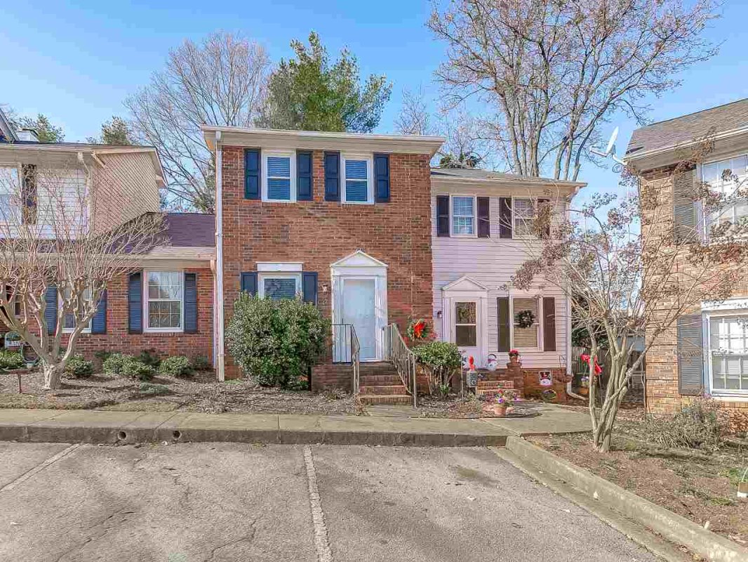 42 Somersett Drive