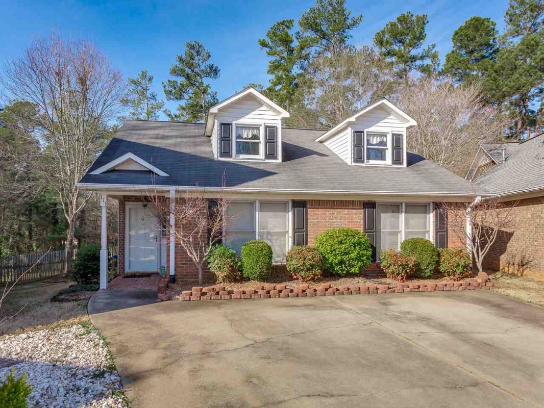 111 Greenbriar Terrace