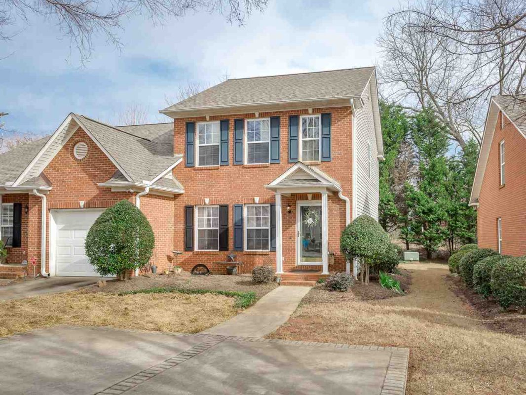207 Rexford Drive