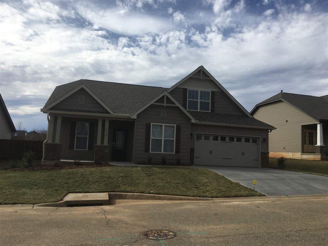 716 Wynborne Lane