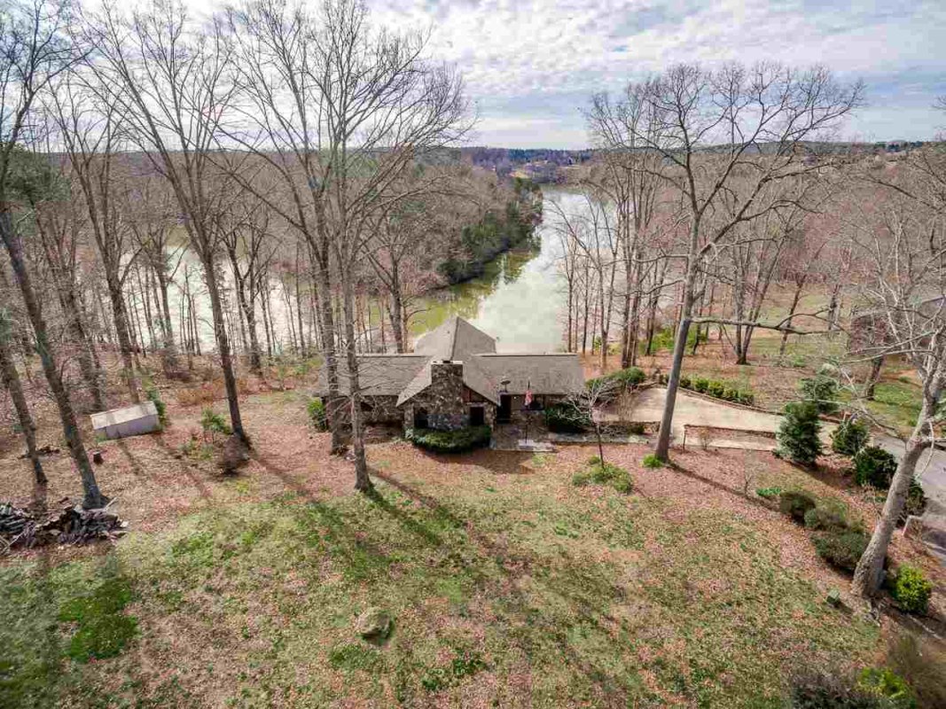 153 Timberlake Circle