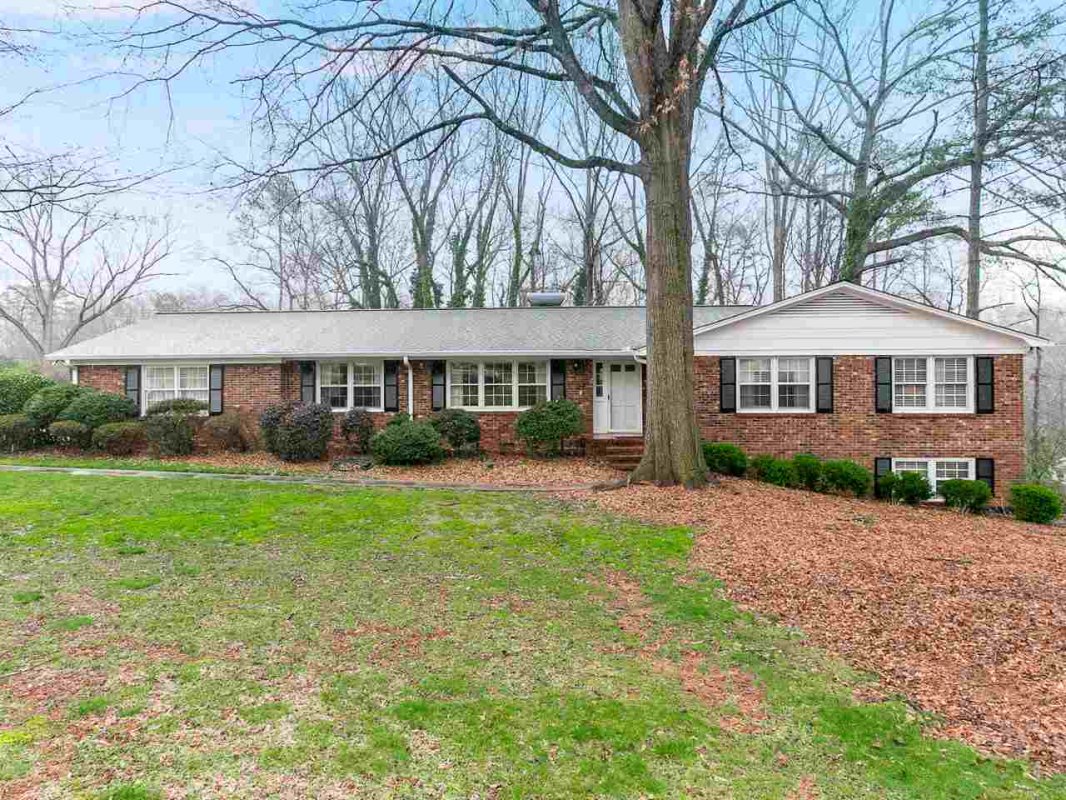 292 Lake Forest Drive