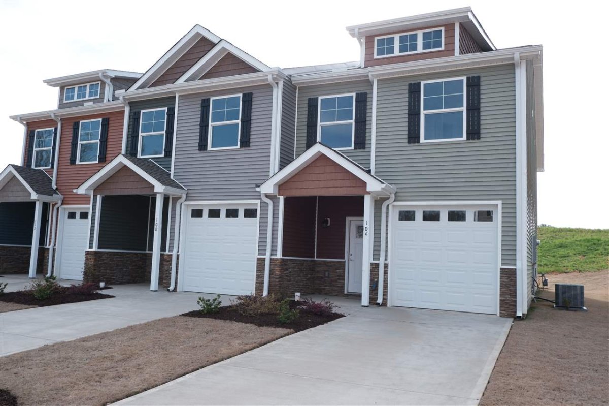 104 Valley Creek Drive