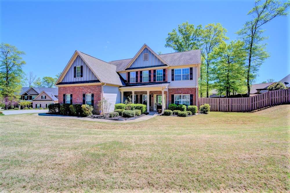 610 Pinery Lane