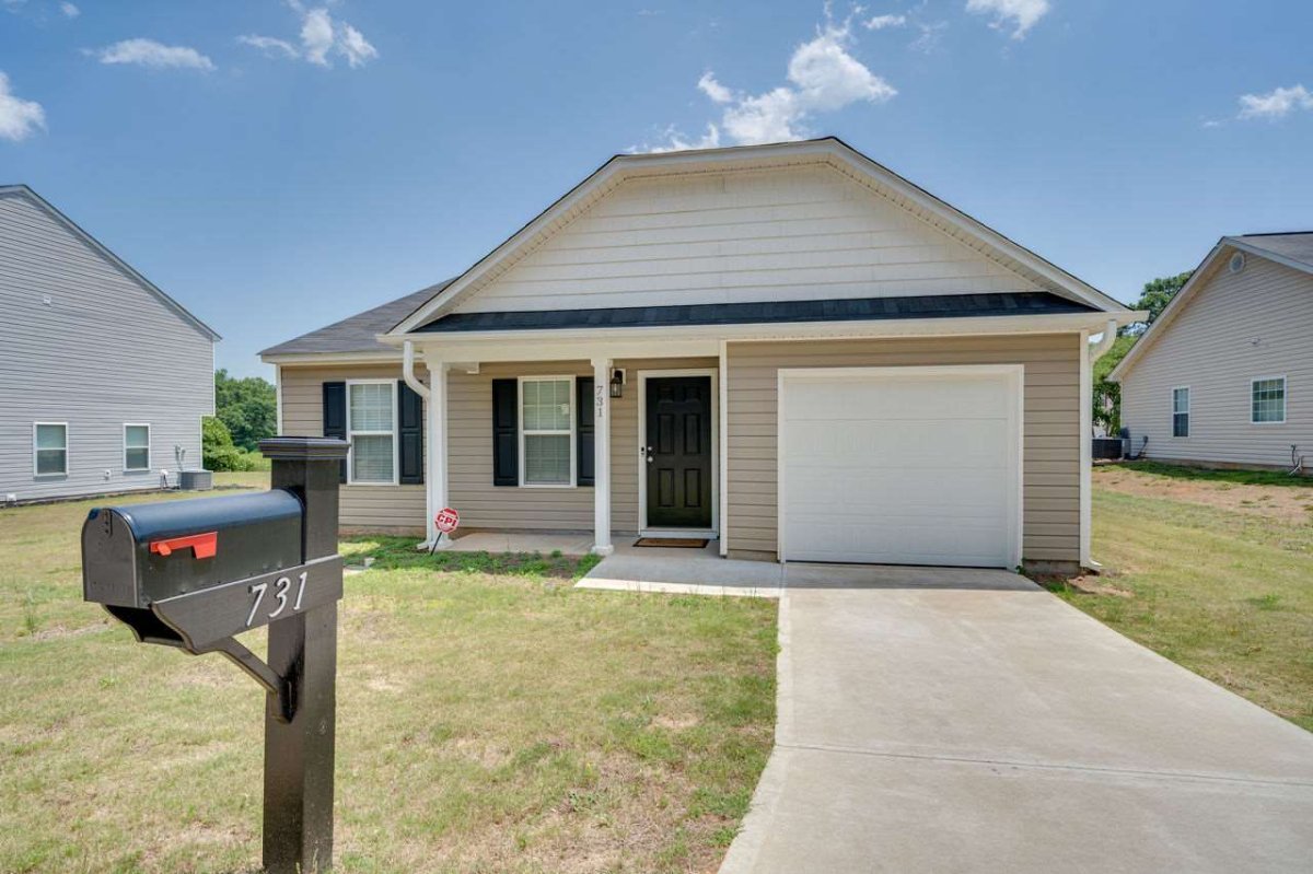 731 Cannonsburg Drive
