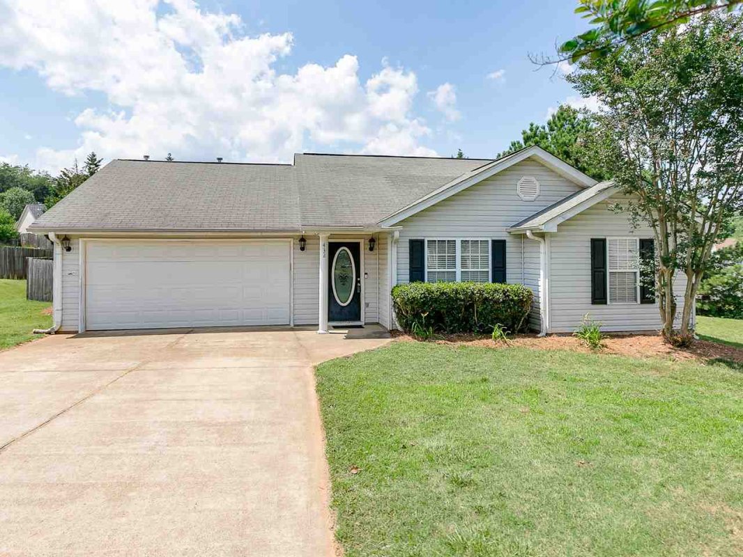 432 Longspur Court