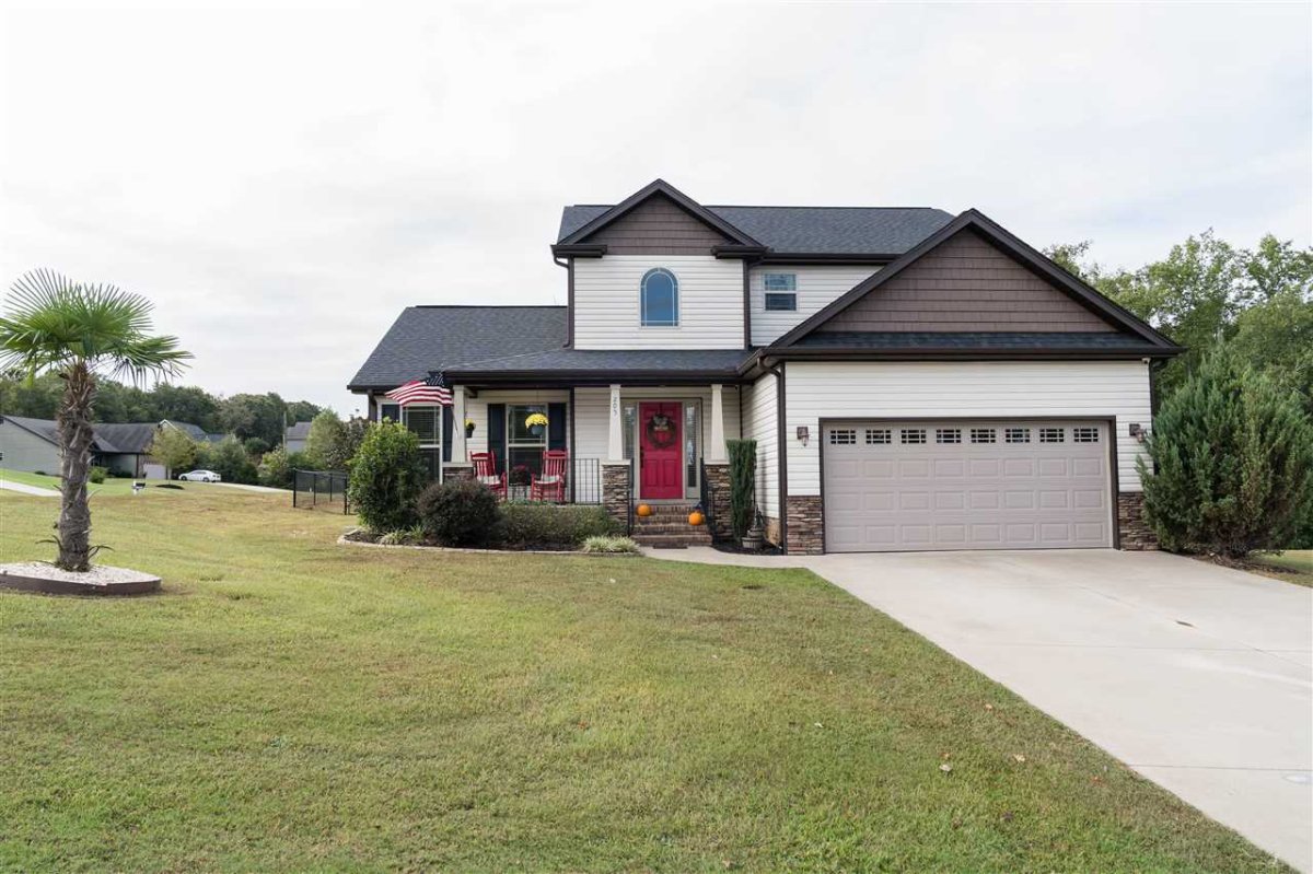 205 Glendower Lane
