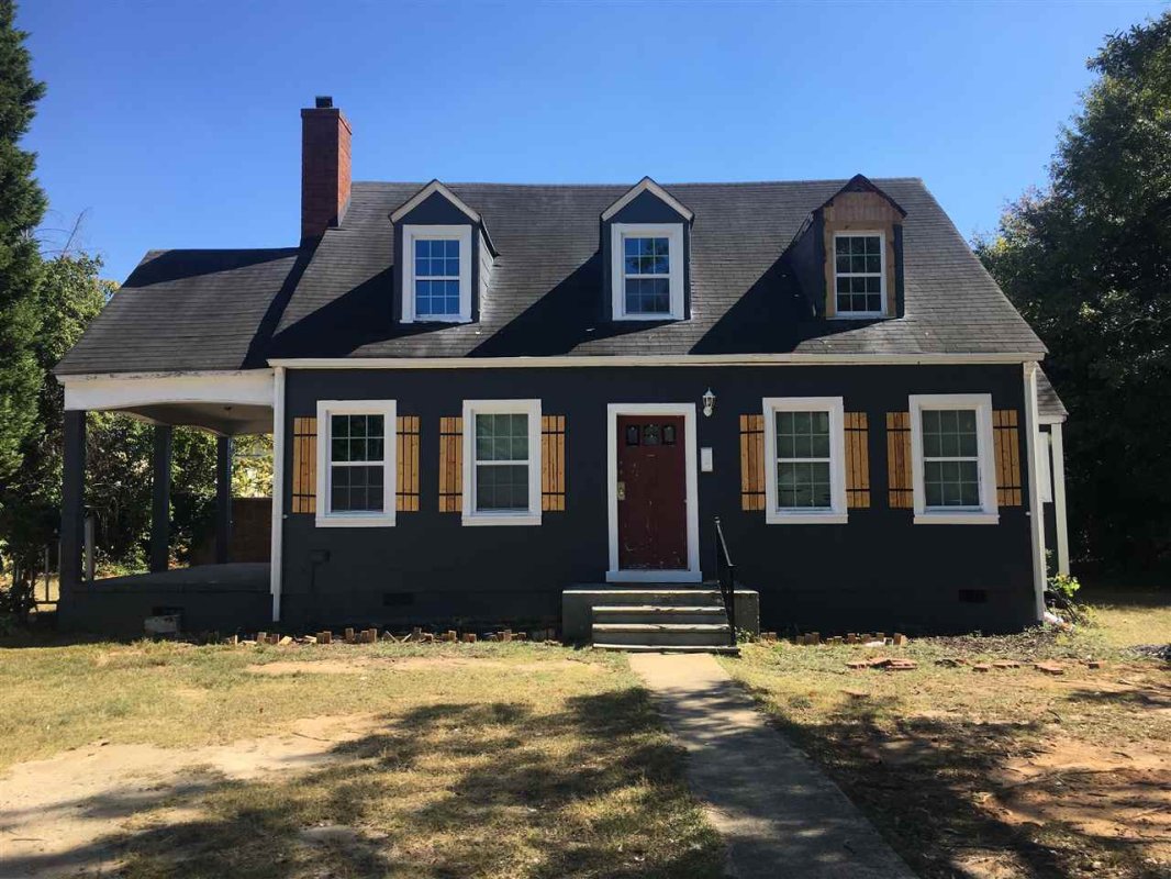 1915 Old Charlotte Road