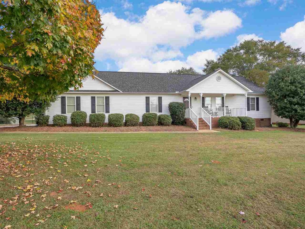137 Powder Springs Dr