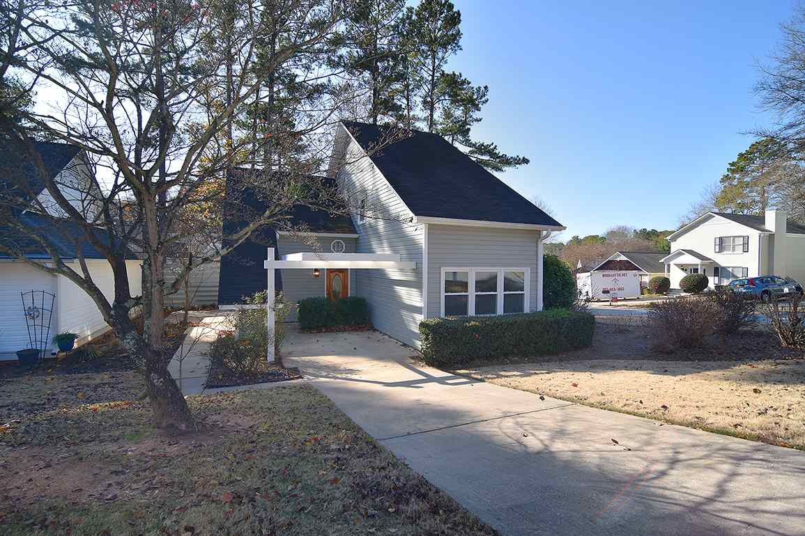 24 Woodbine Court