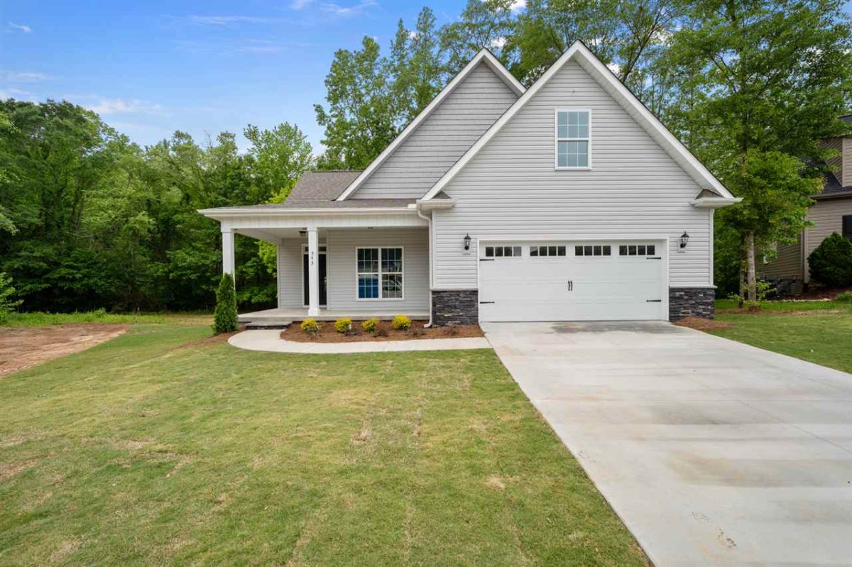 543 Winsland Way