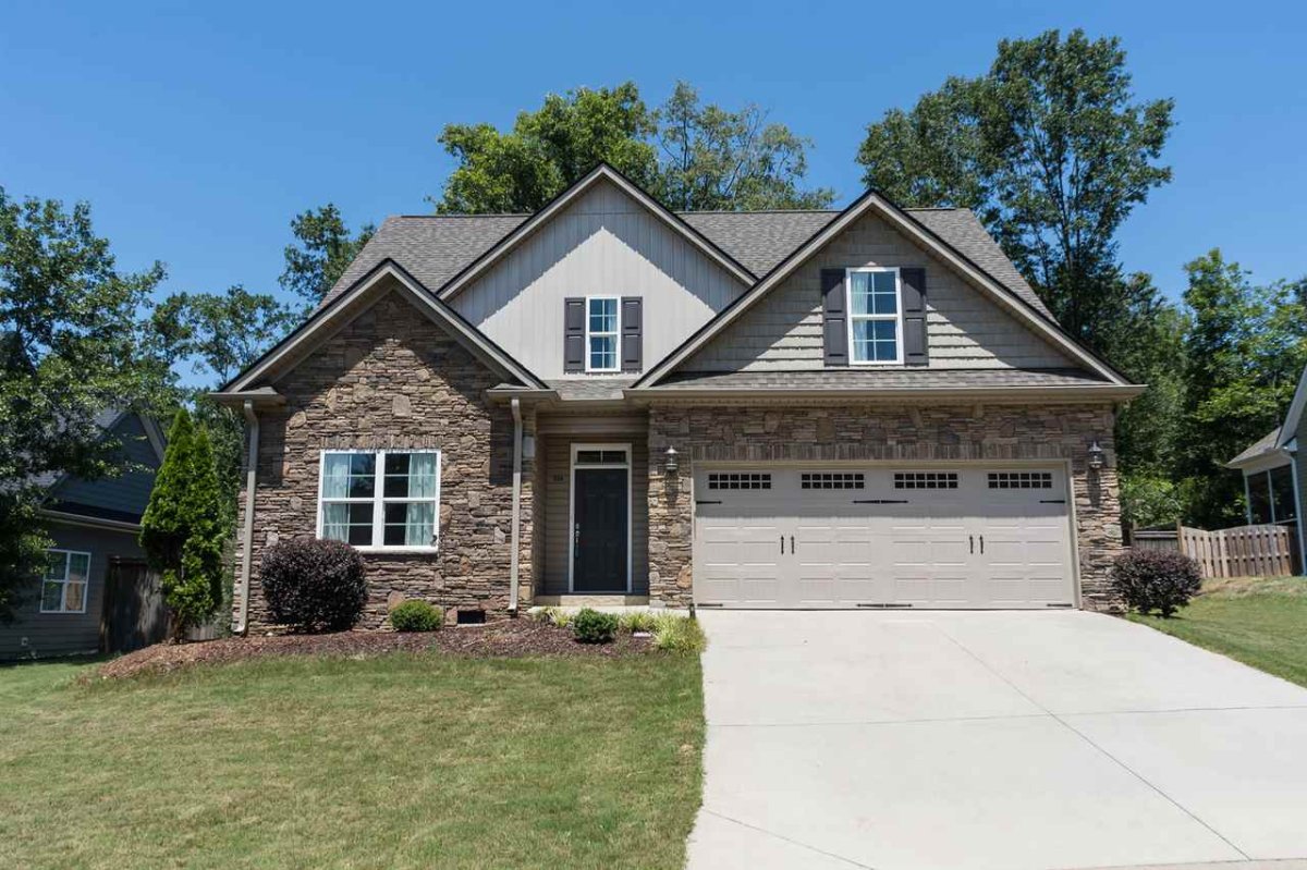526 Winsland Way