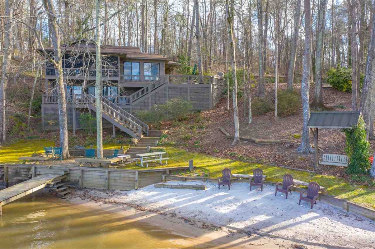 347 Lake Road