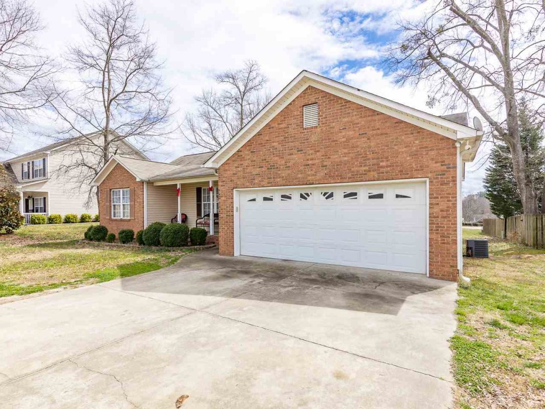 304 Belcher Road