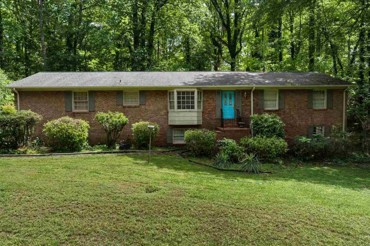 290 Fairlane Drive