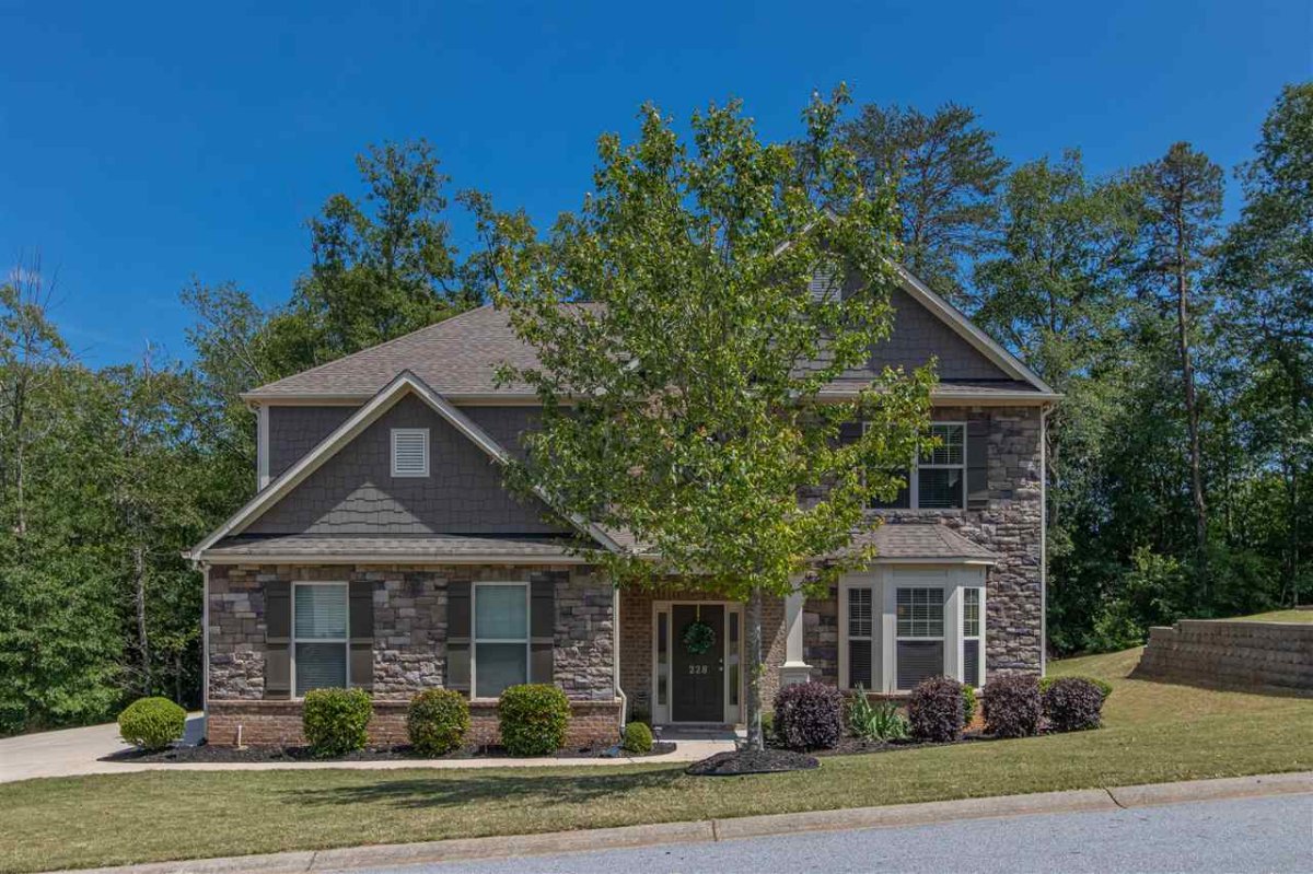 228 Silver Hawk Drive