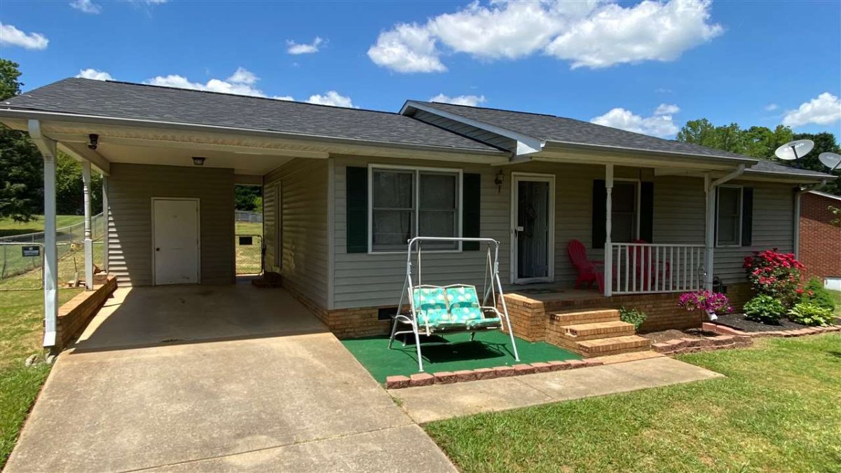 146 Glassy Dr.