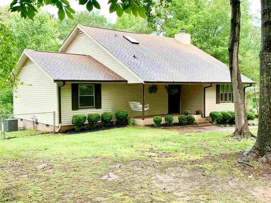 165 Chestnut Lake Drive