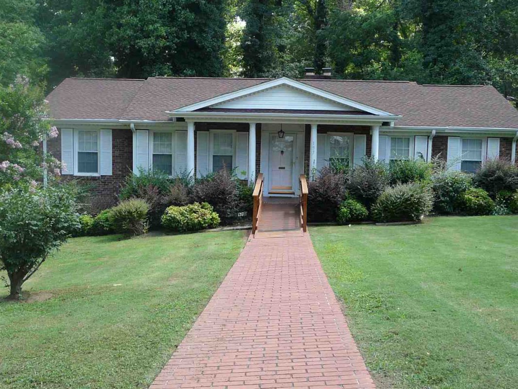 137 Tanglewylde Dr