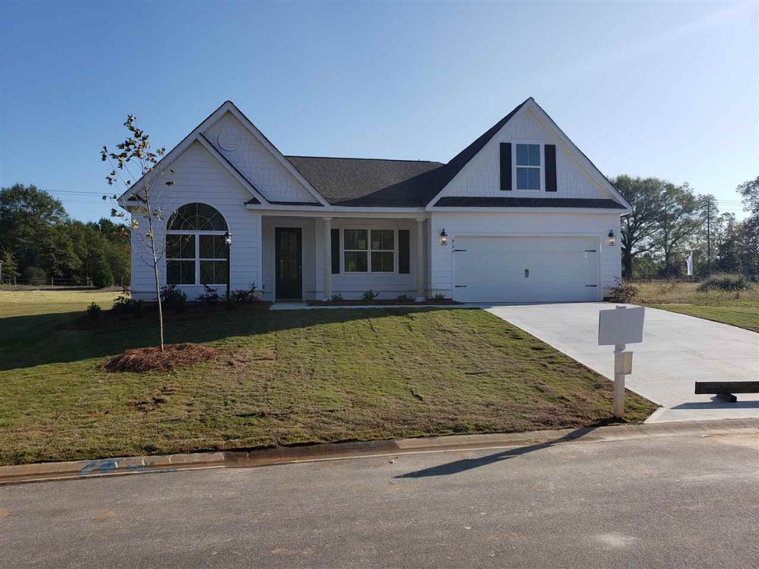 906 Ash Grove Way