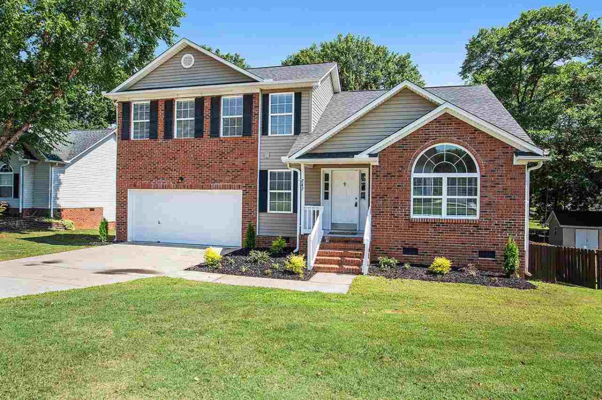 247 Silverbell Dr