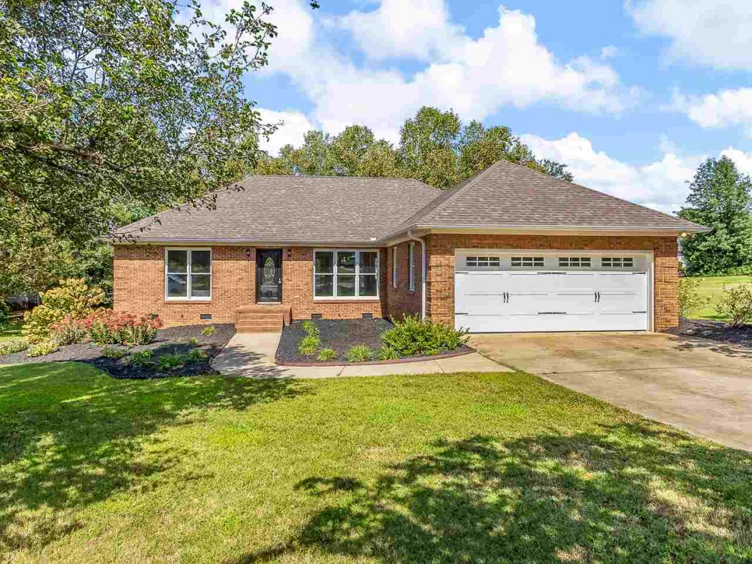 154 Bradford Dr.