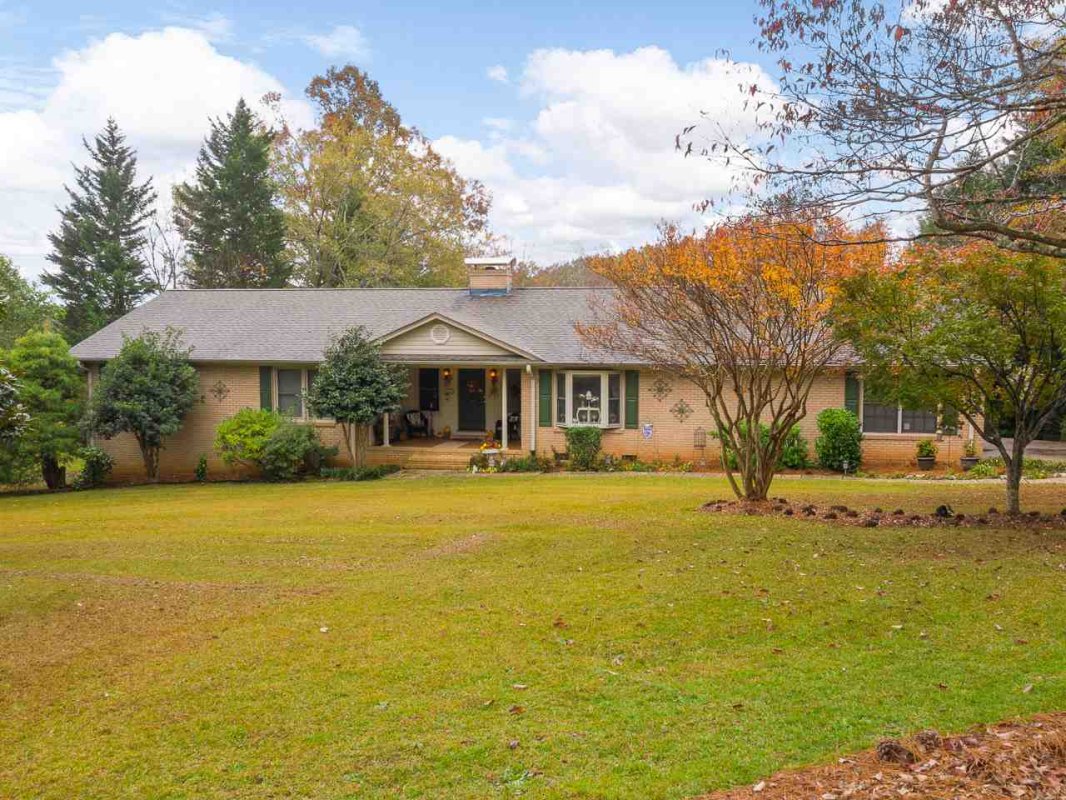 105 Timberlake Drive