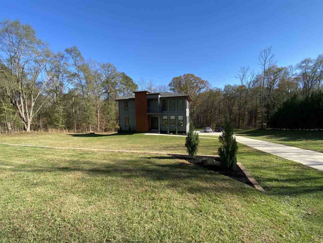 220 Eastberrys Creek Rd