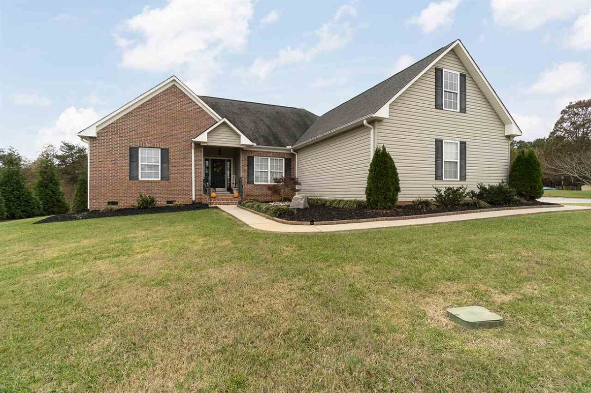 618 Mandeville Drive