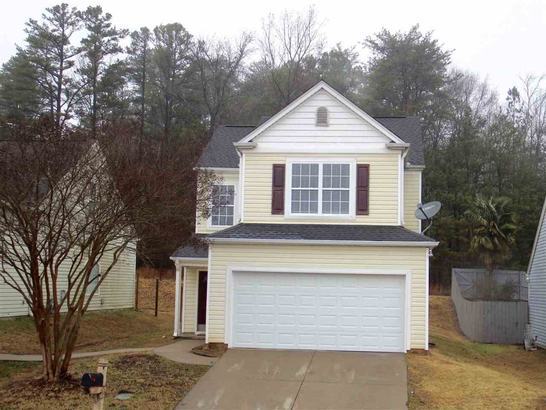 309 Robin Helton Dr