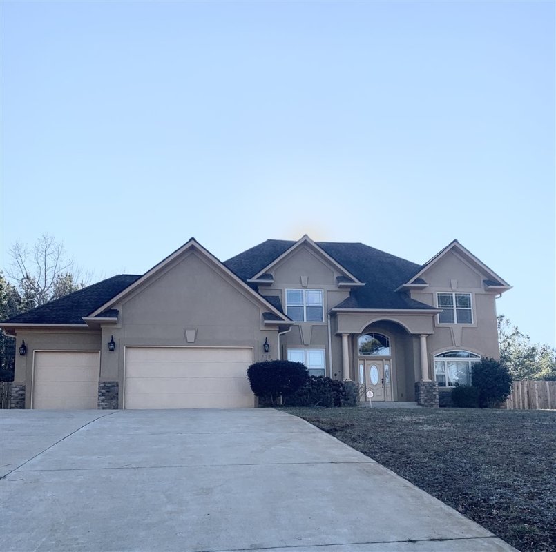 335 Country Oak Rd