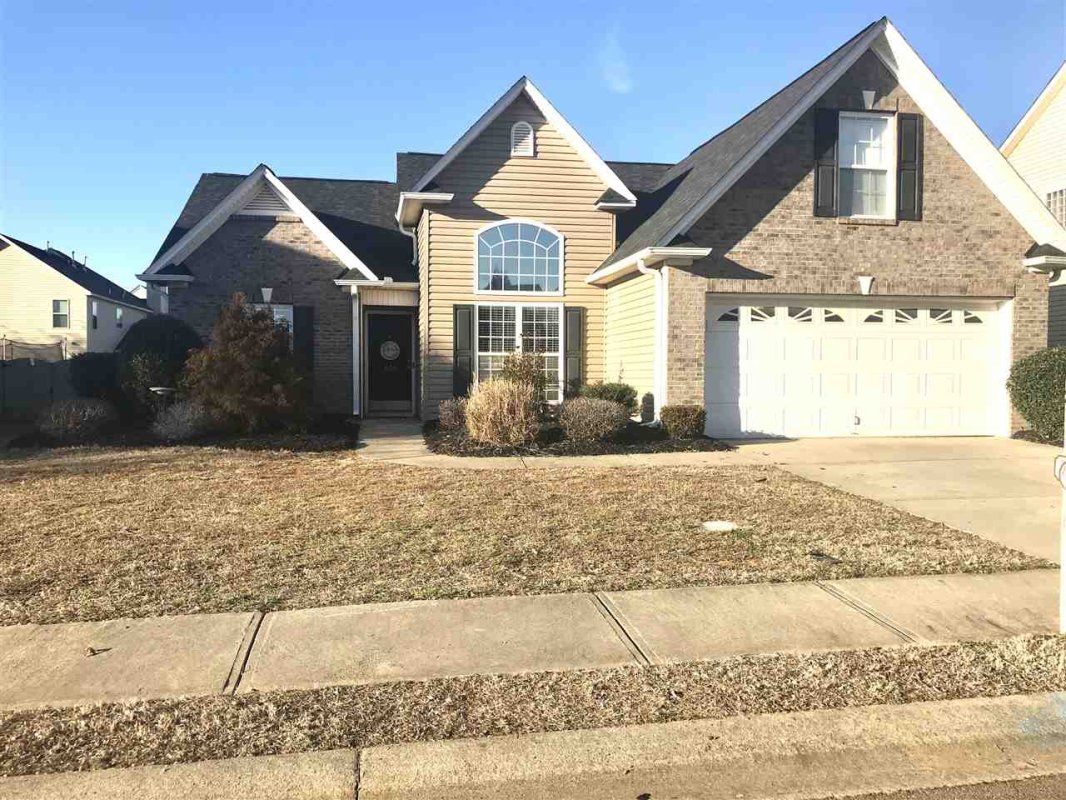 624 W Farrell Drive