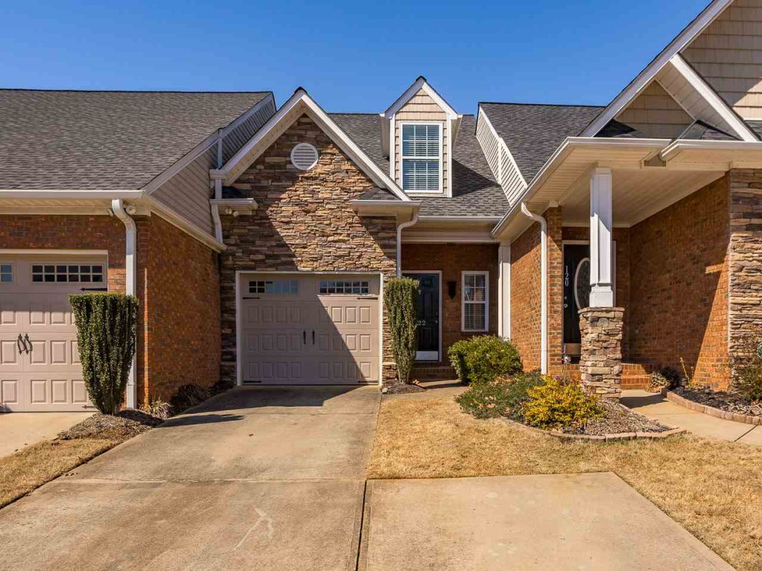 122 Middleton Park Ln.