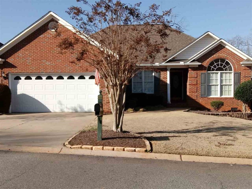 121 Hidden Ridge Drive