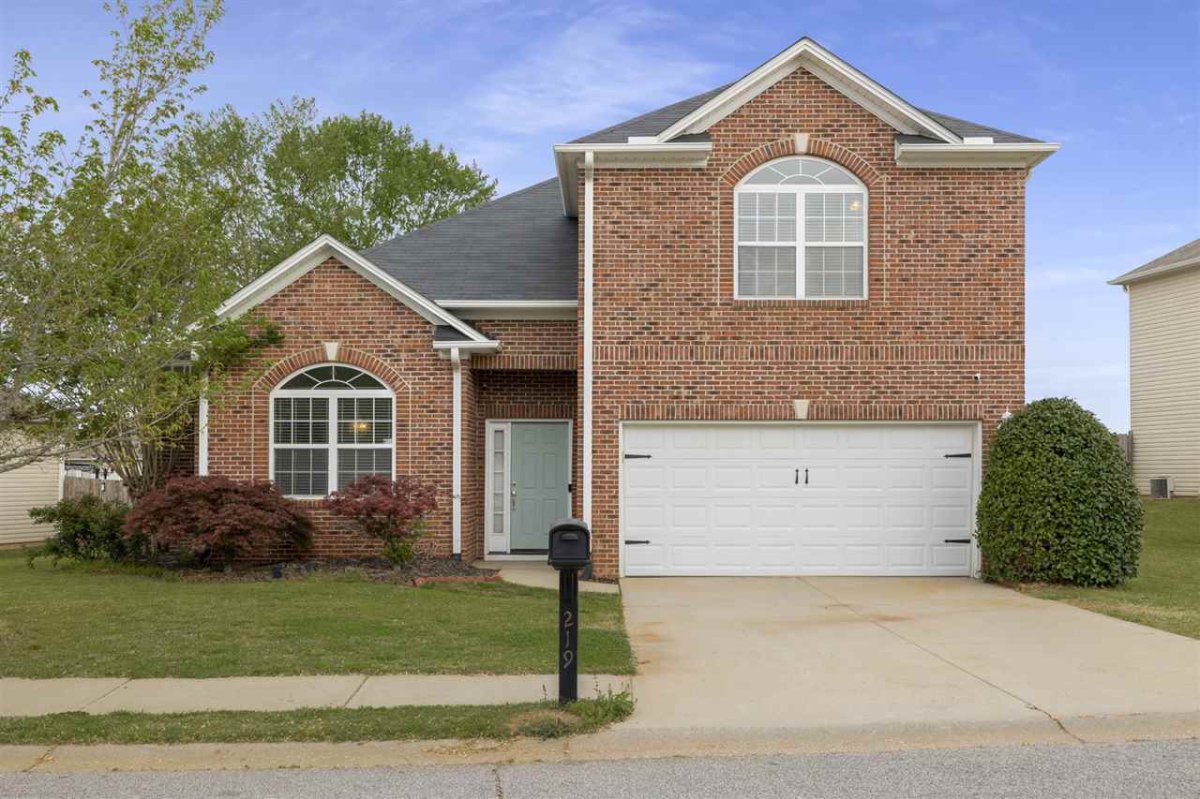219 Collingwood Ln