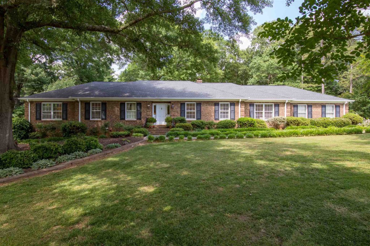 213 Dunbarton Drive