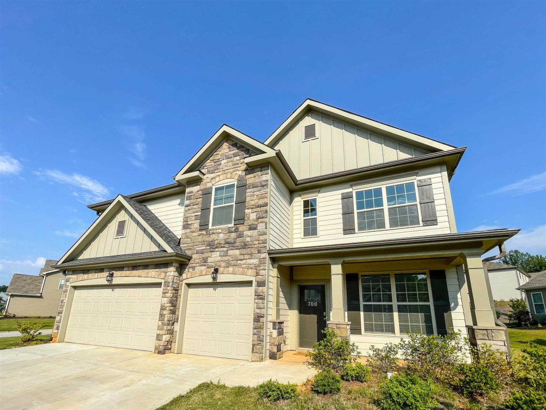700 Citrine Way