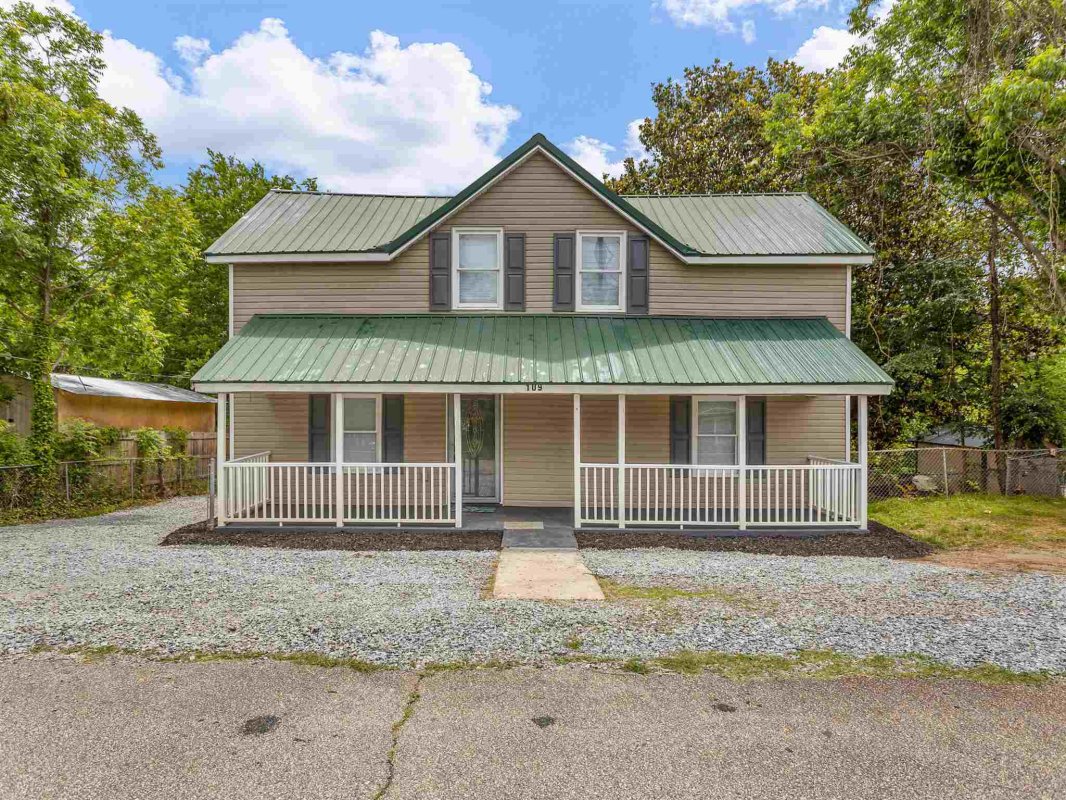 109 Highland Street